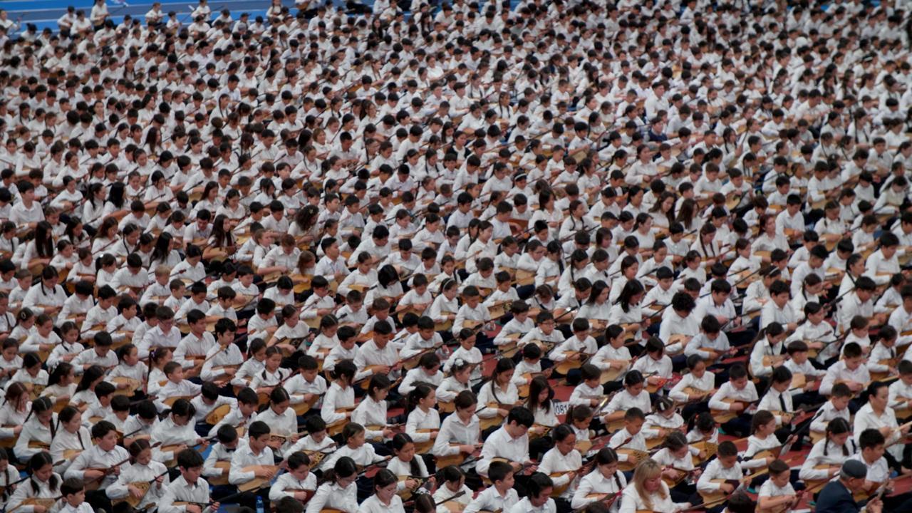 Домбристы Астаны попали в Книгу рекордов