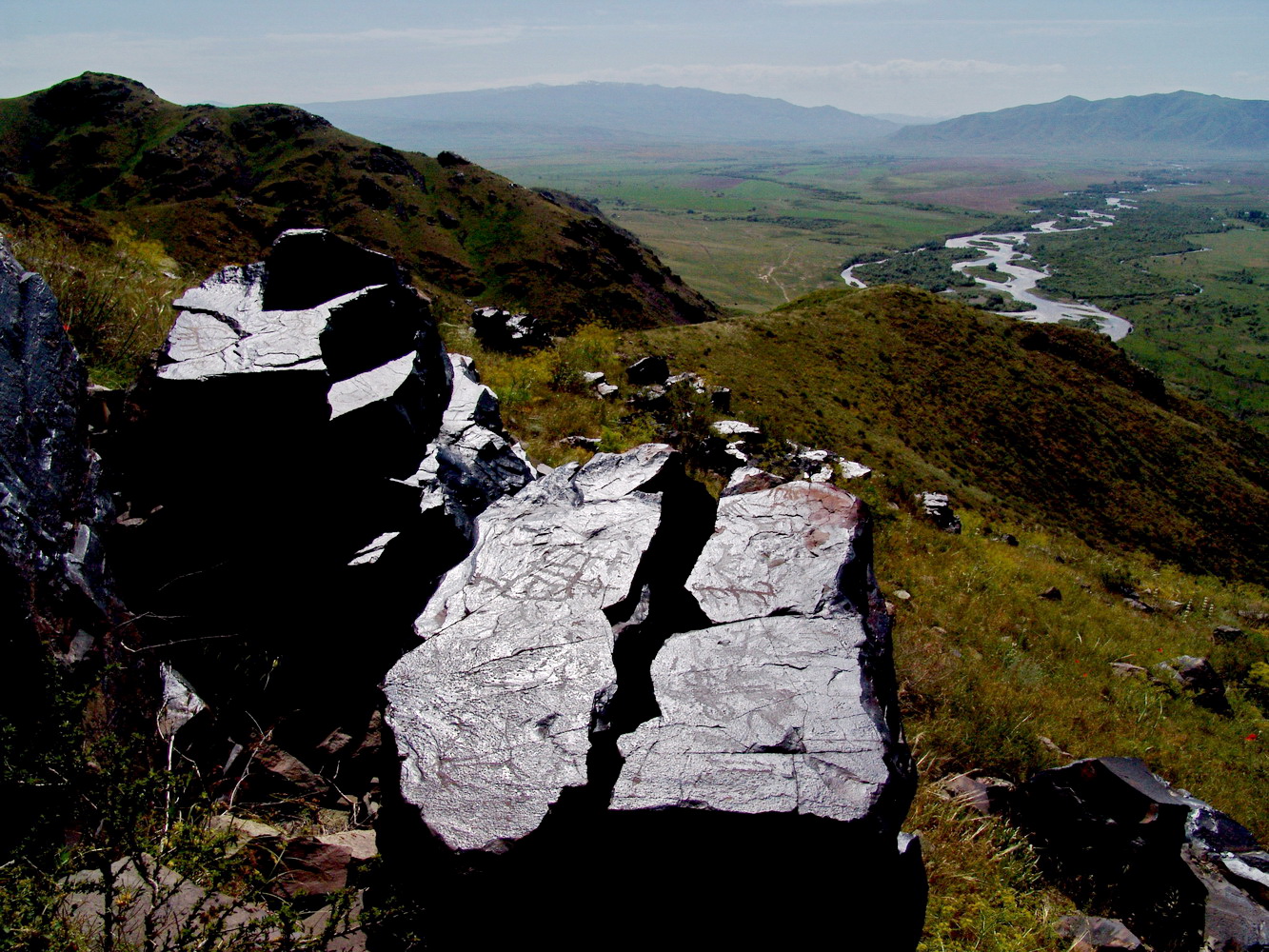 Святилище Ешкиольмес: в поисках «арийского следа» по глубинному Семиречью 