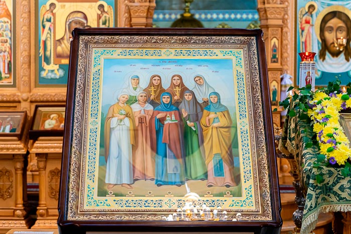 В Софийском соборе Алматы появилась новая святыня