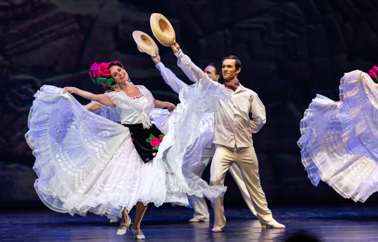 Знаменитый балет Игоря Моисеева выступит в Алматы 