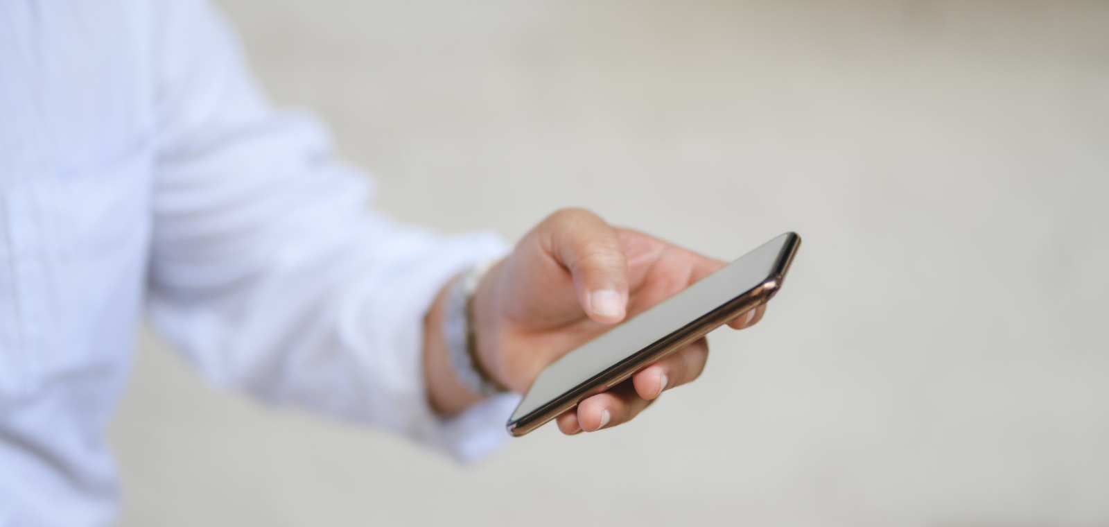 Расшифровка голосовых сообщений появилась в WhatsApp