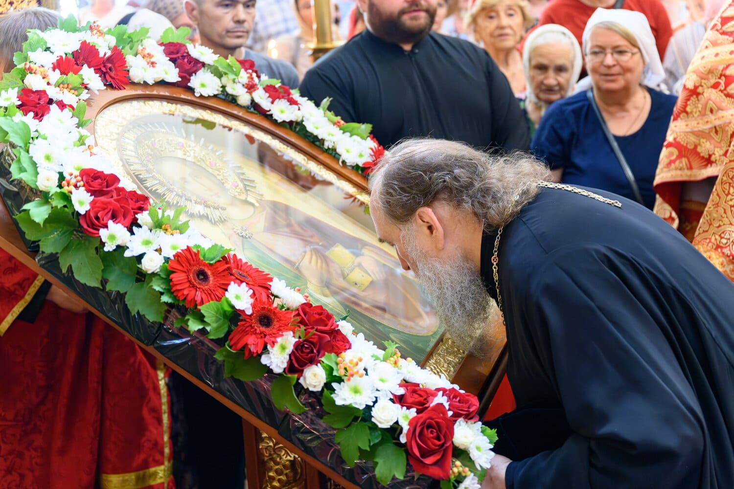 Пантелеймон исцеляющий. День памяти святого, чьи мощи помогают казахстанцам в молитвах за здравие