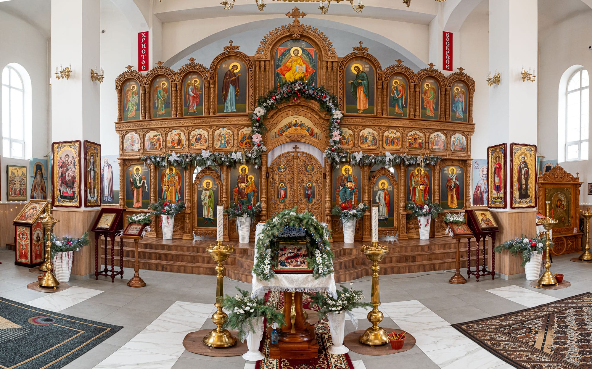 Храм в Алматинской области получил новый иконостас