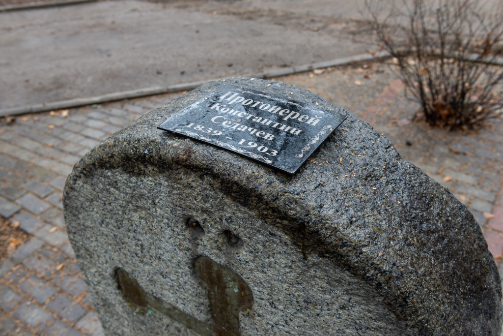 news2444.jpg news2444.jpg