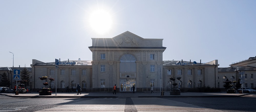 news415.jpg news415.jpg