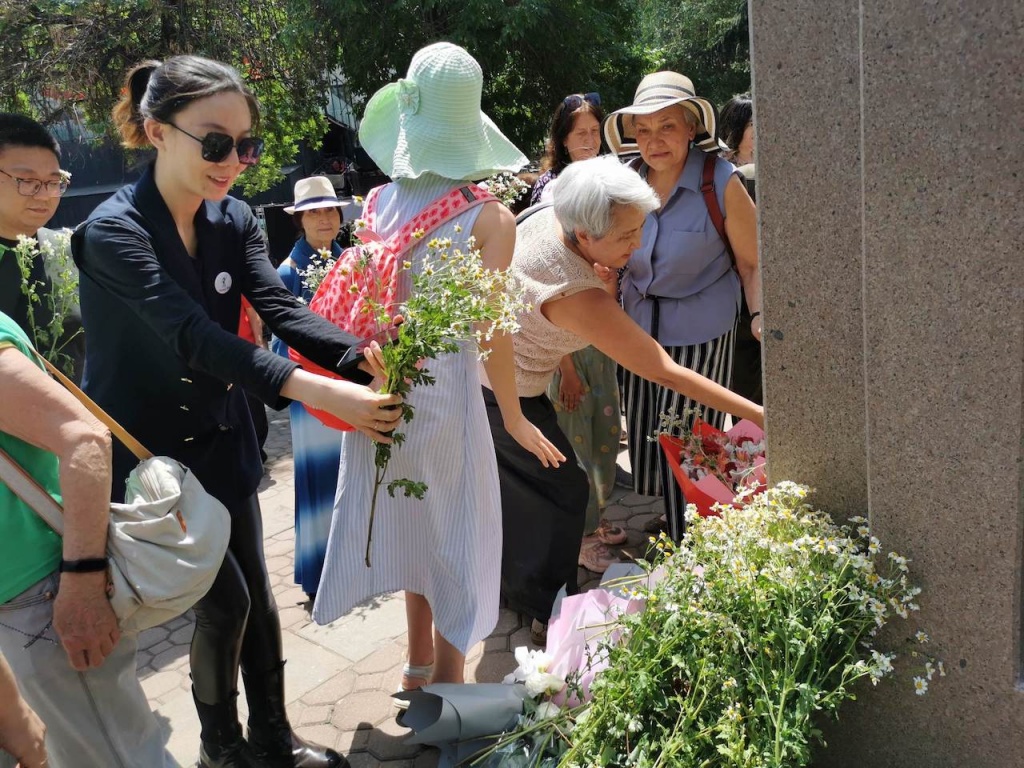 news5561.jpg news5561.jpg