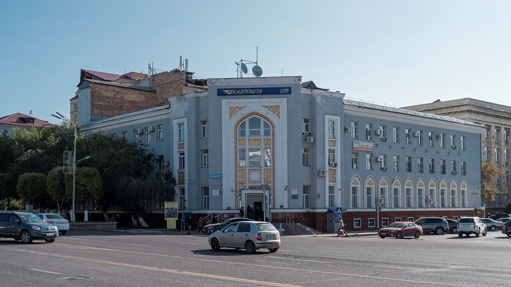 news406.jpg news406.jpg