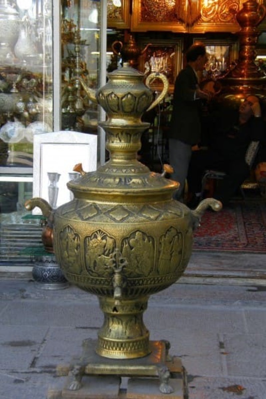 Самовар на улице в Иране. Фото Пикабу.ру Самовар на улице в Иране. Фото Пикабу.ру