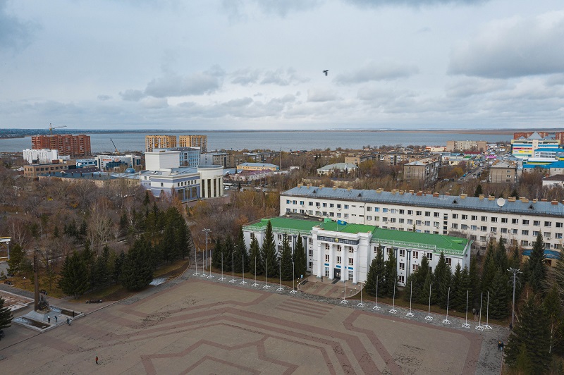 news446.jpg news446.jpg