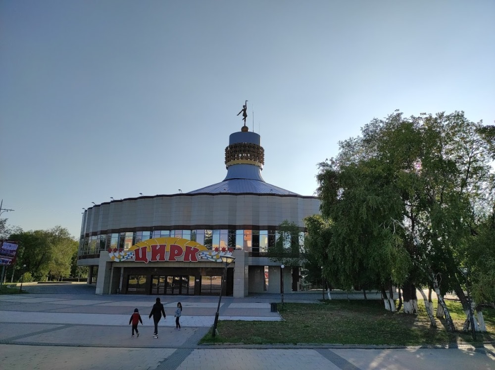 news407.jpg news407.jpg