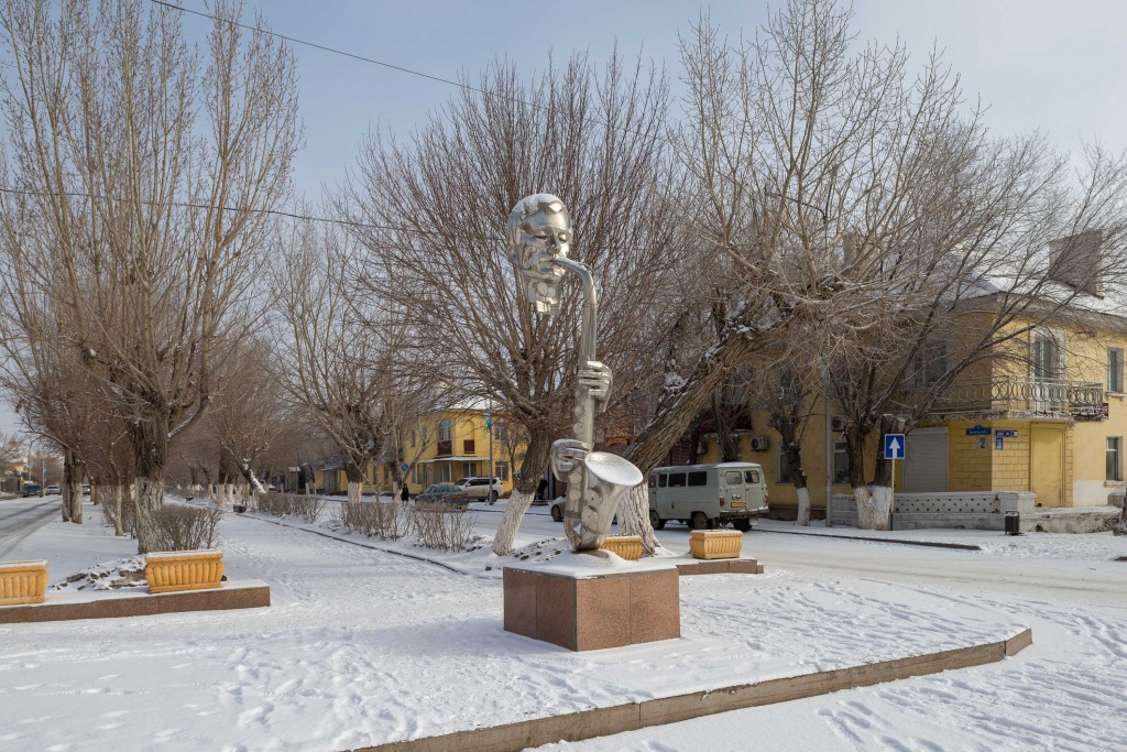 news2818.jpg news2818.jpg