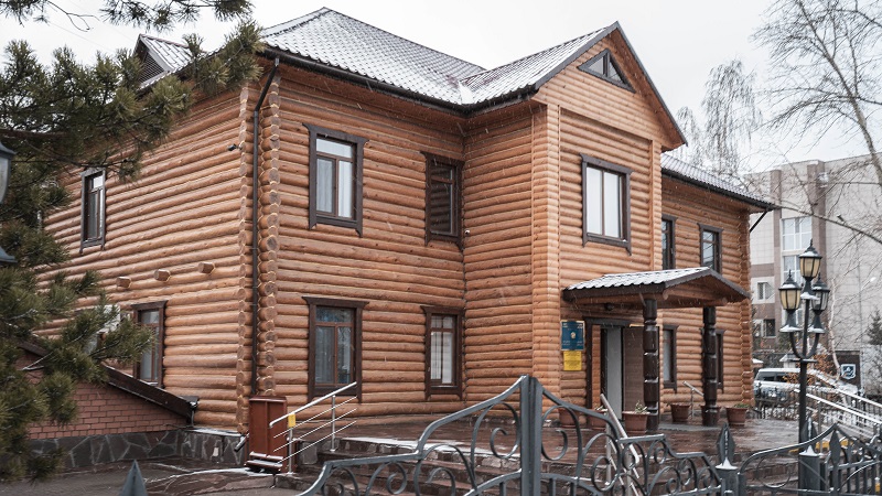 news443.jpg news443.jpg