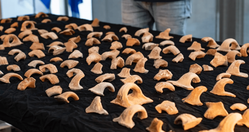 Снимок экрана 2024-10-15 в 21.26.36.png