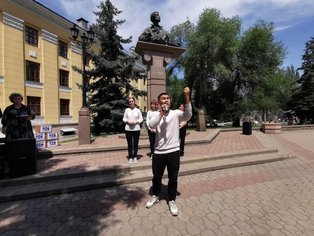 news5567.jpg news5567.jpg