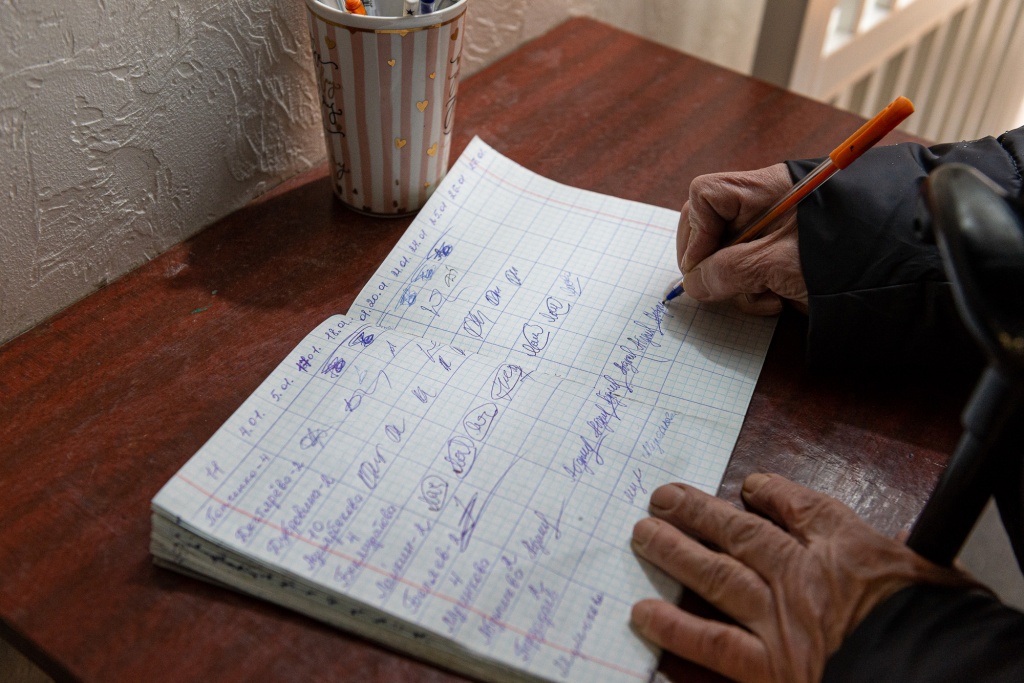 news2436.jpg news2436.jpg