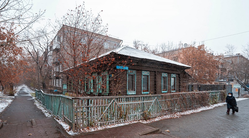 news441.jpg news441.jpg