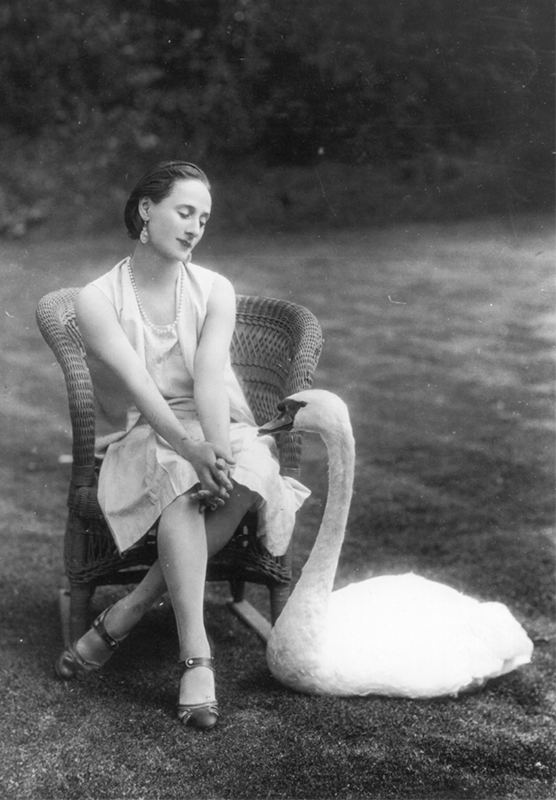 Анна Павлова с лебедем Джеком