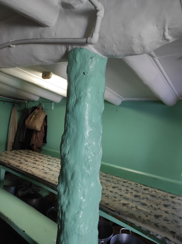 news422.jpg news422.jpg