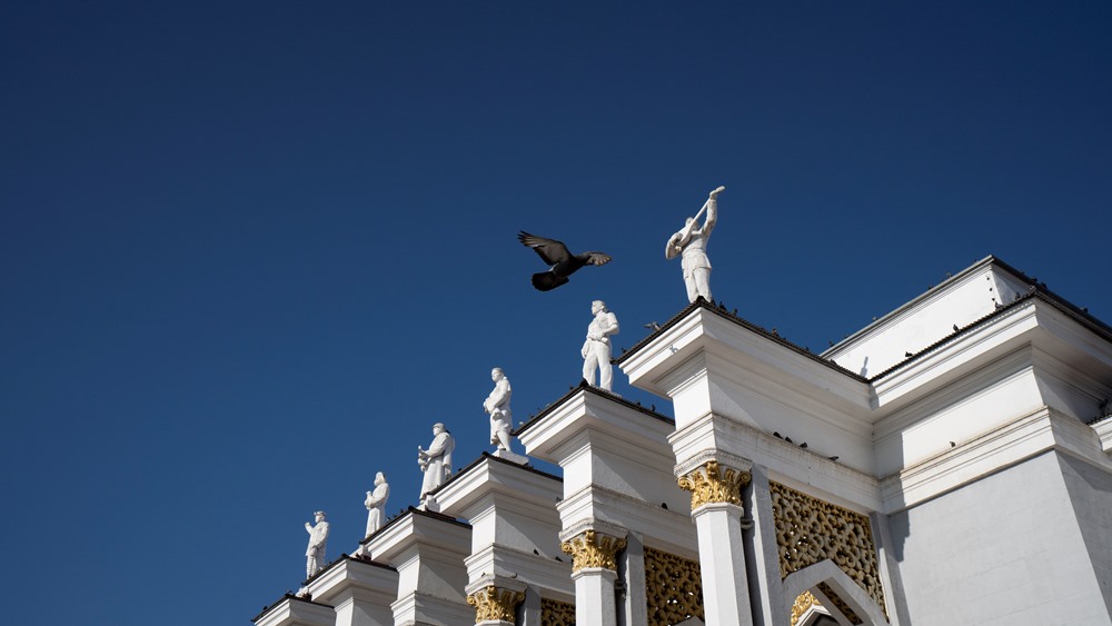 news413.jpg news413.jpg