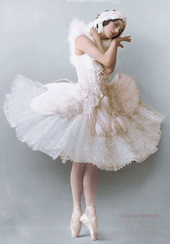 Анна Павлова в образе Лебедя 1907