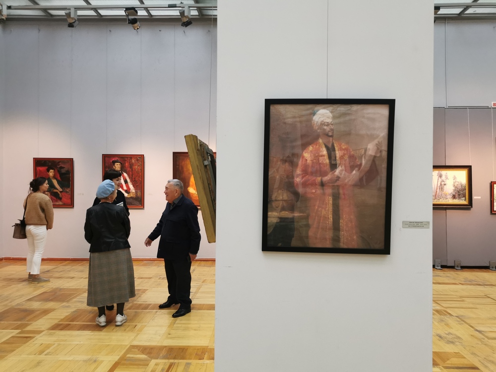 4. В зале. ПолотноВосточный философ. 2018