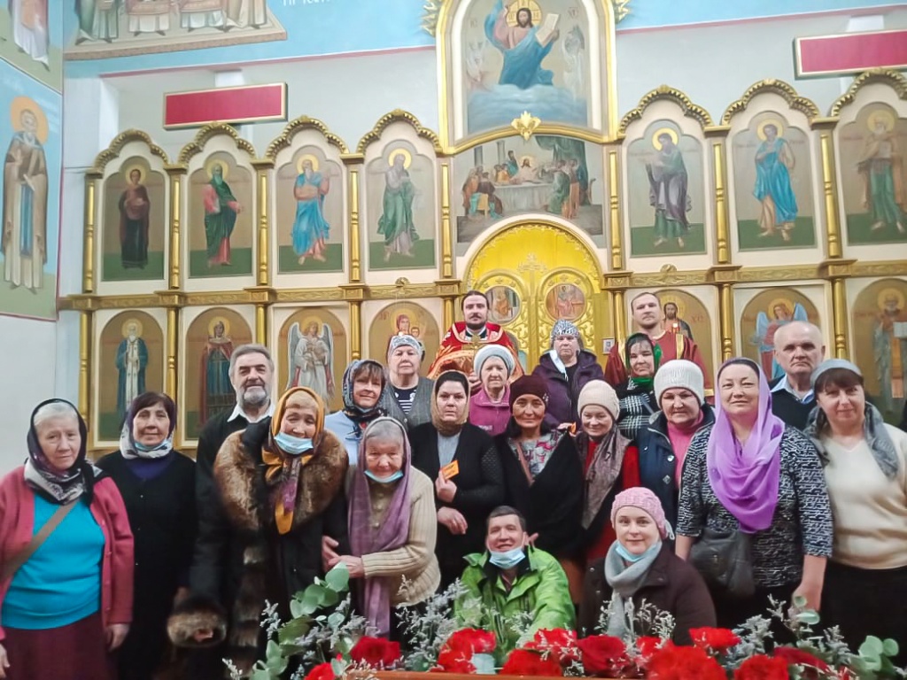 прихожане Талгара Талгар_служба_110221_www-40 — копия.jpg