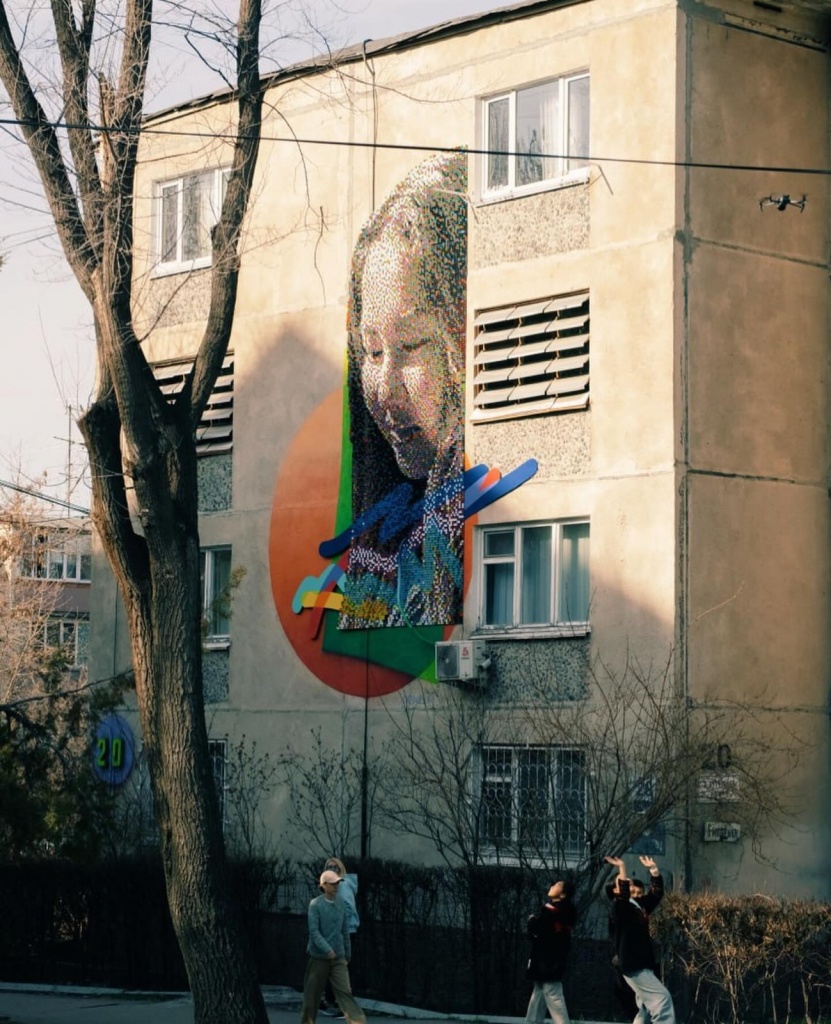 Жибек Каракеева.jpg Bez-nazvaniya-2.jpg