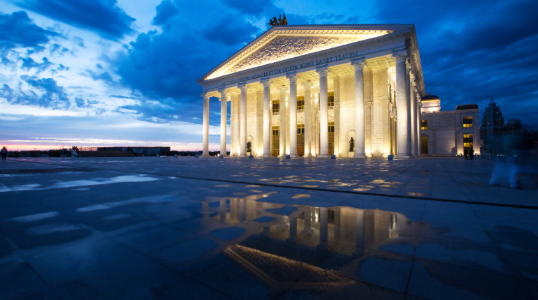 Астана Опера.jpg