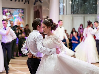 После него создают семьи: как отмечают День православной молодежи в РК