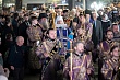 Верующие Алматы идут к мощам святителя Спиридона 