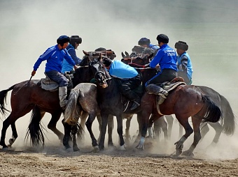 Кокпар: кентаврические игрища истинных степняков 